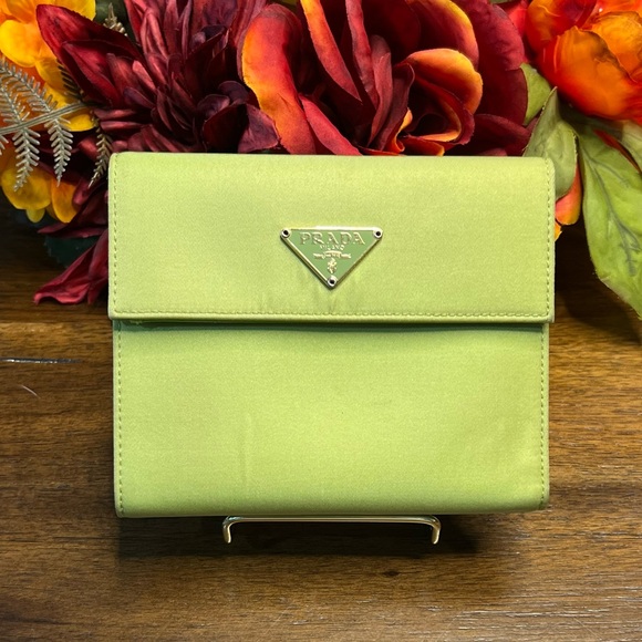 Authentic Prada Compact Wallet - EUC - Picture 1 of 11